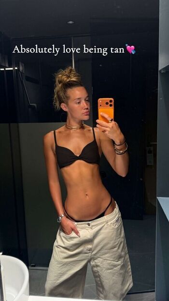 Full leaked Olivia ponton private onlyfans photo