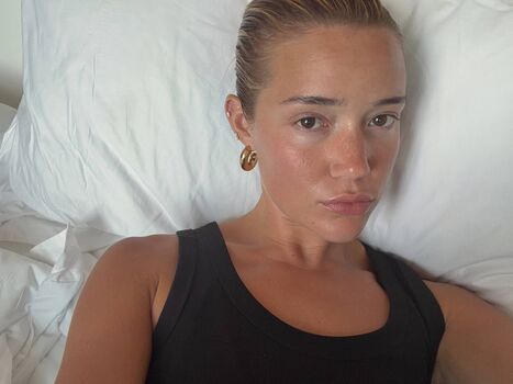 Full leaked Olivia ponton private onlyfans photo