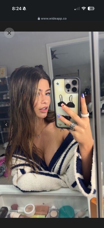 Full leaked Oliviacshaffer private onlyfans photo
