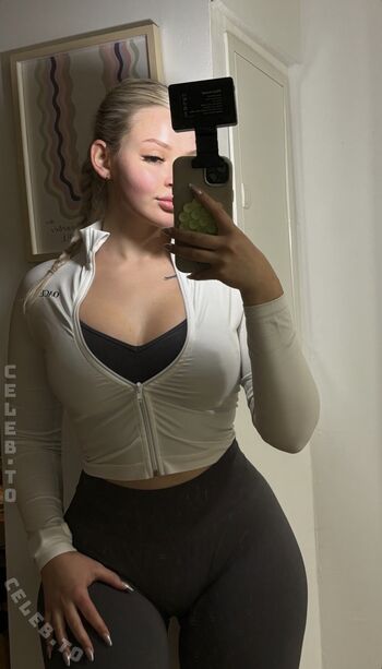 Full leaked Oliviahbls private onlyfans photo