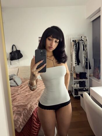 Full leaked Oliviaraynn page private onlyfans photo