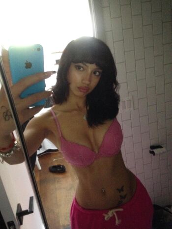 Full leaked Oliviaraynn private onlyfans photo