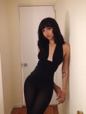 Full leaked Oliviaraynn private onlyfans photo