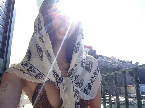 Full leaked Oliviaraynn private onlyfans photo