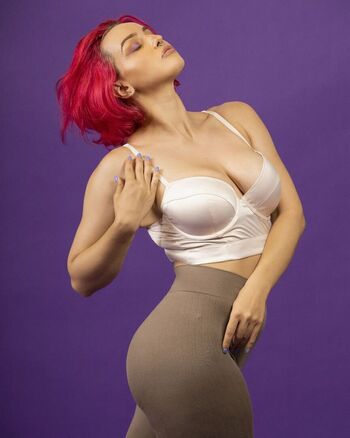 Full leaked Olly esse private onlyfans photo