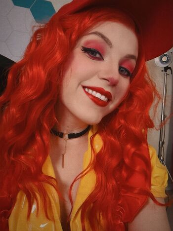 Full leaked Olyashaa private onlyfans photo