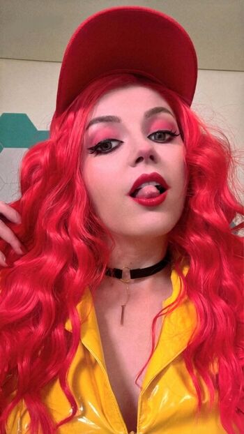 Full leaked Olyashaa private onlyfans photo