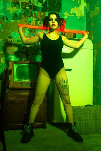 Full leaked Olyashaa private onlyfans photo