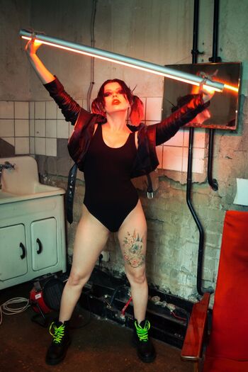 Full leaked Olyashaa private onlyfans photo