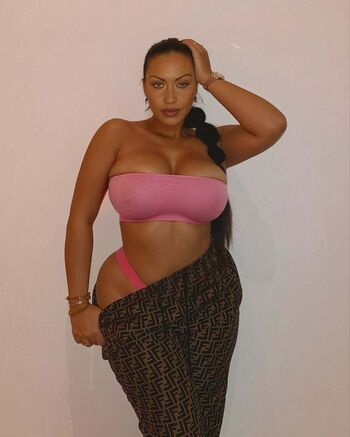 Full leaked Omalka jay private onlyfans photo