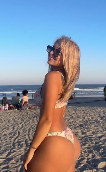 Full leaked Omggitsericaa private onlyfans photo