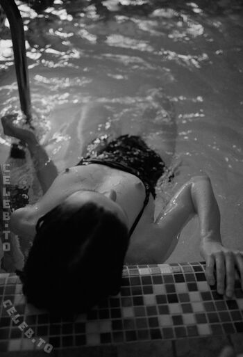 Full leaked Omletik private onlyfans photo