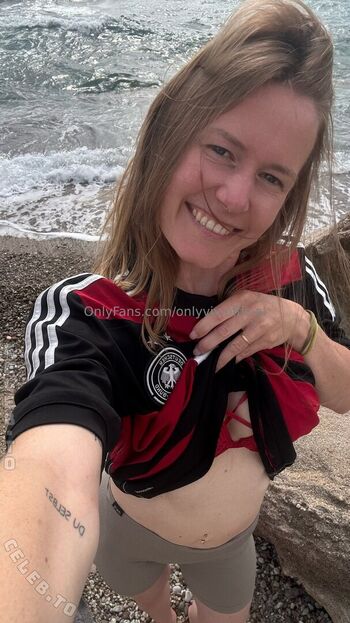 Full leaked Onlyviviofficial private onlyfans photo