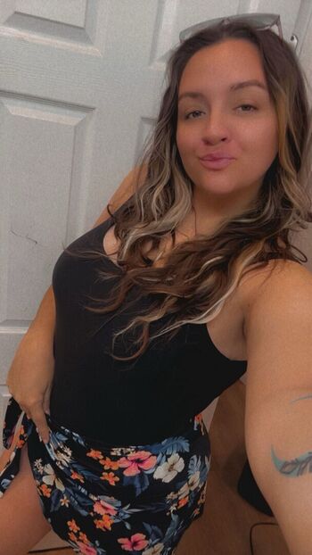 Full leaked Oohkarlalala private onlyfans photo