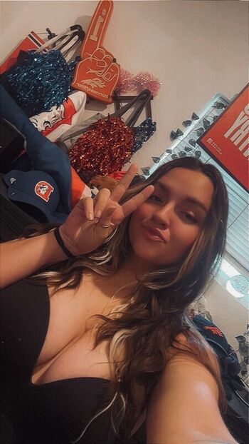 Full leaked Oohkarlalala private onlyfans photo