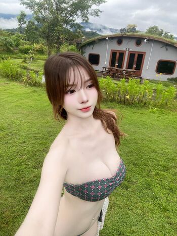 Full leaked Oorawan maiman page private onlyfans photo