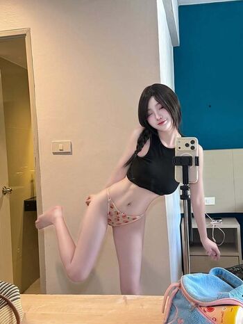 Full leaked Oorawan maiman page private onlyfans photo
