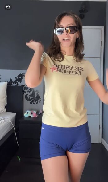 Full leaked Ophenya private onlyfans photo