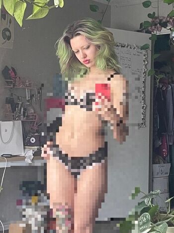 Full leaked Orchidmantis private onlyfans photo