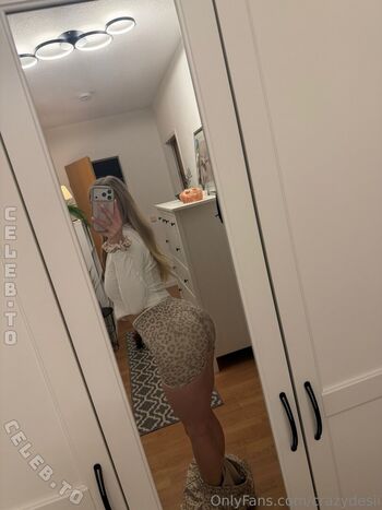 Full leaked Ossi desi private onlyfans photo