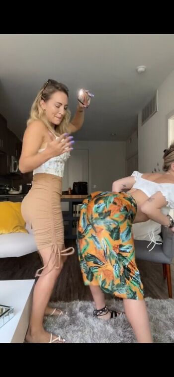 Full leaked Oturanwhozee private onlyfans photo