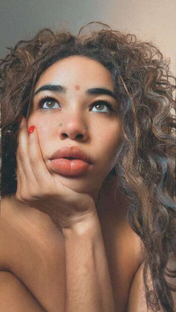 Full leaked Ouiouima private onlyfans photo