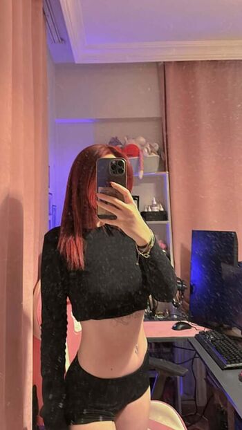 Full leaked Oz basak page private onlyfans photo