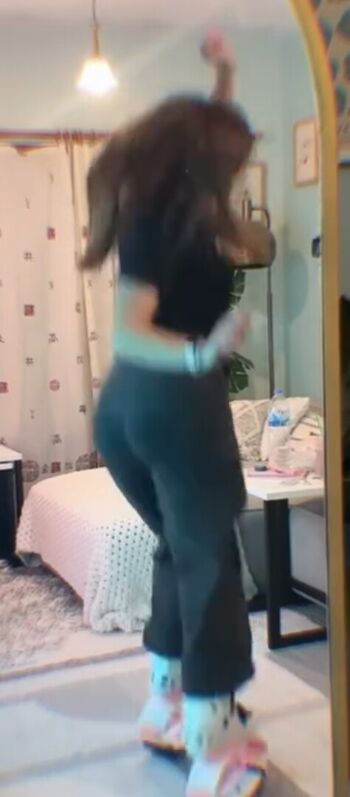 Full leaked Ozge azunyan page private onlyfans photo