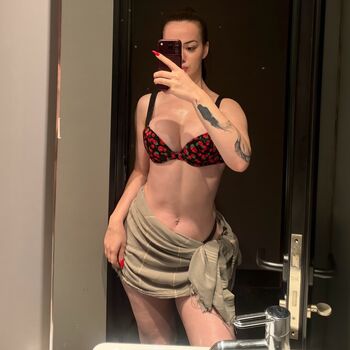 Full leaked Oznur guven page private onlyfans photo