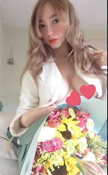 Full leaked Ozzychan private onlyfans photo