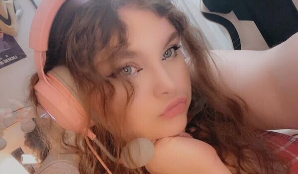 Full leaked Pnk ktty private onlyfans photo