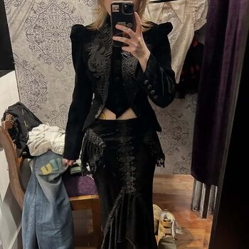 Full leaked Prvert oggyuan yuyu private onlyfans photo