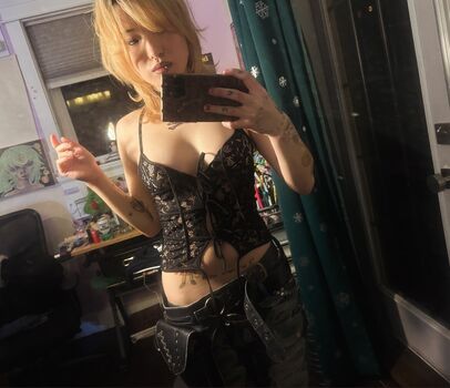 Full leaked Prvert oggyuan yuyu private onlyfans photo