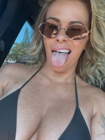 Paige Vanzant