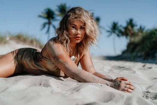 Paige Vanzant