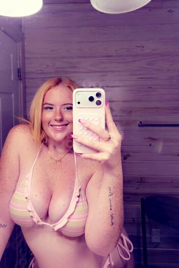 Full leaked Paigehenne private onlyfans photo