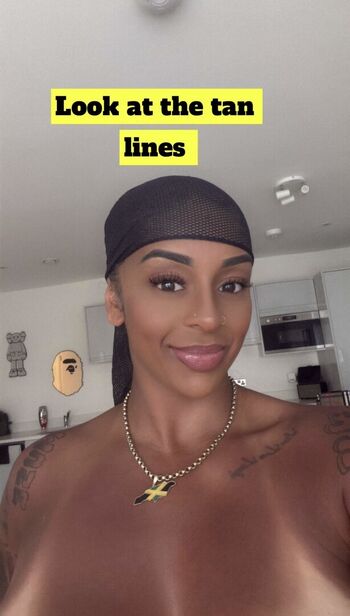 Full leaked Paigey cakey private onlyfans photo