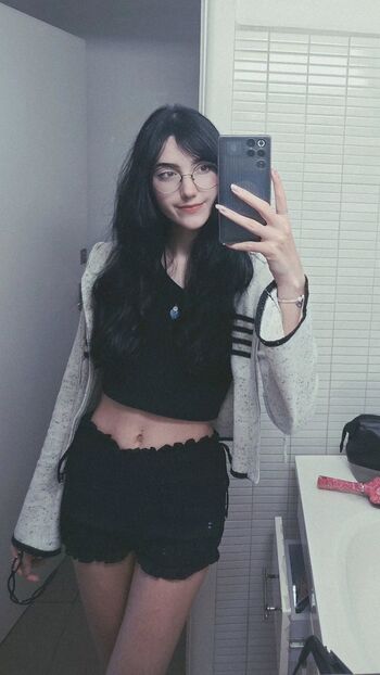 Full leaked Paisley private onlyfans photo