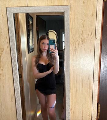 Full leaked Paisleyhart private onlyfans photo