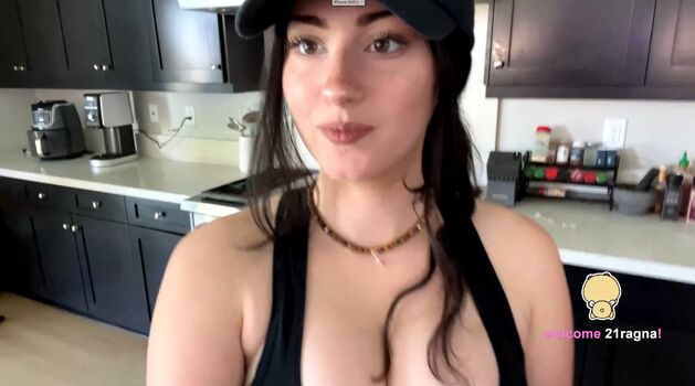 Full leaked Palmbee private onlyfans photo