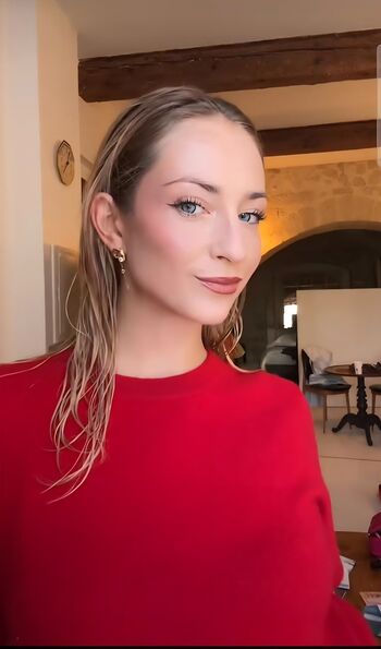 Full leaked Palmyre private onlyfans photo