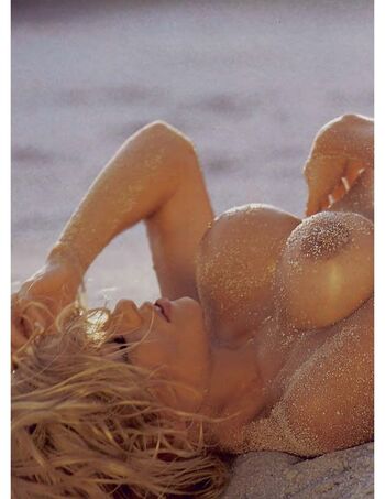 Full leaked Pamela anderson page private onlyfans photo