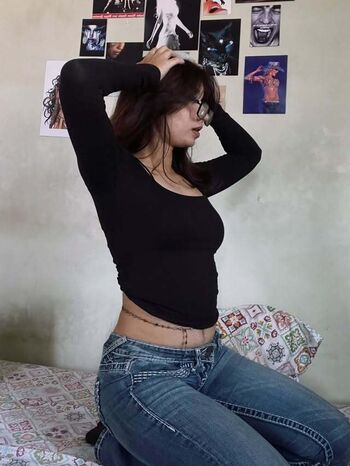 Full leaked Pankhuri private onlyfans photo