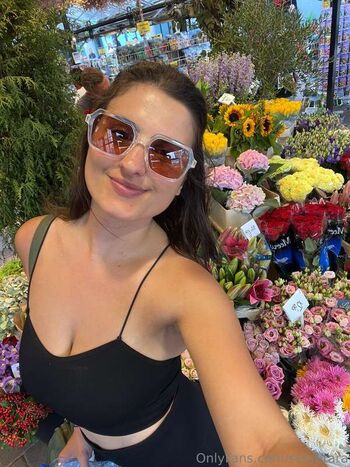 Full leaked Paradise of tara private onlyfans photo