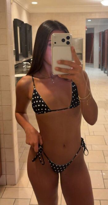 Full leaked Pardiss carello  page private onlyfans photo