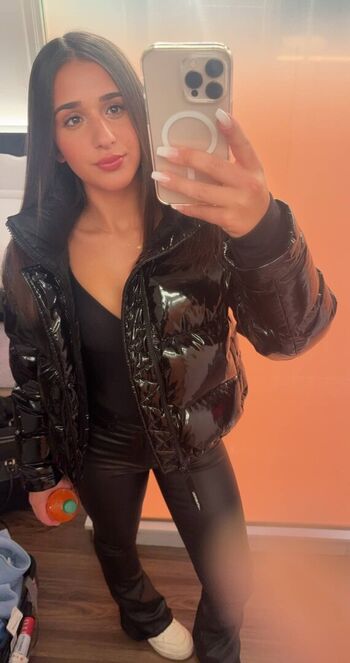 Full leaked Pardiss carello  page private onlyfans photo