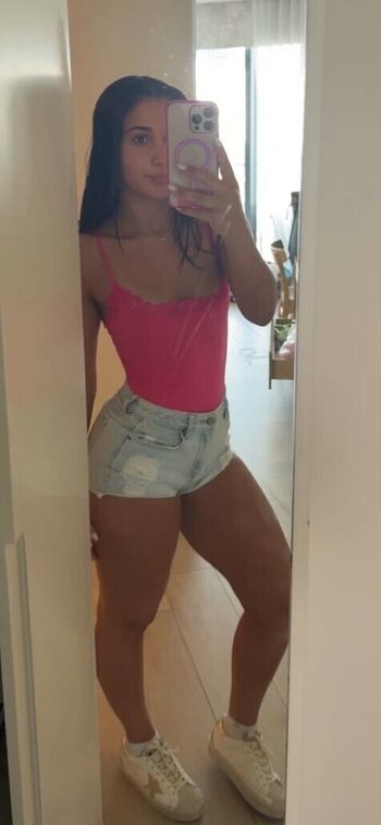 Full leaked Pardiss carello private onlyfans photo