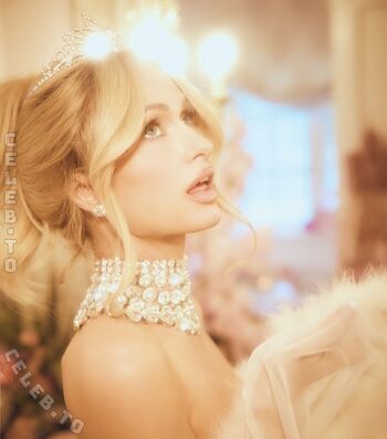 Full leaked Paris hilton private onlyfans photo