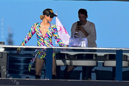 Full leaked Paris hilton page private onlyfans photo