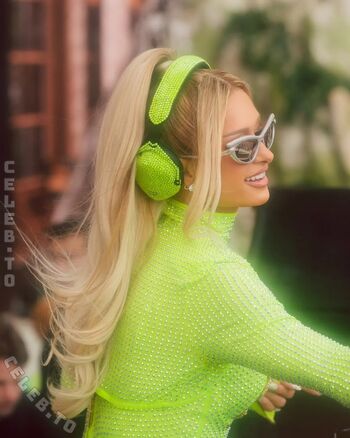 Full leaked Paris hilton page private onlyfans photo